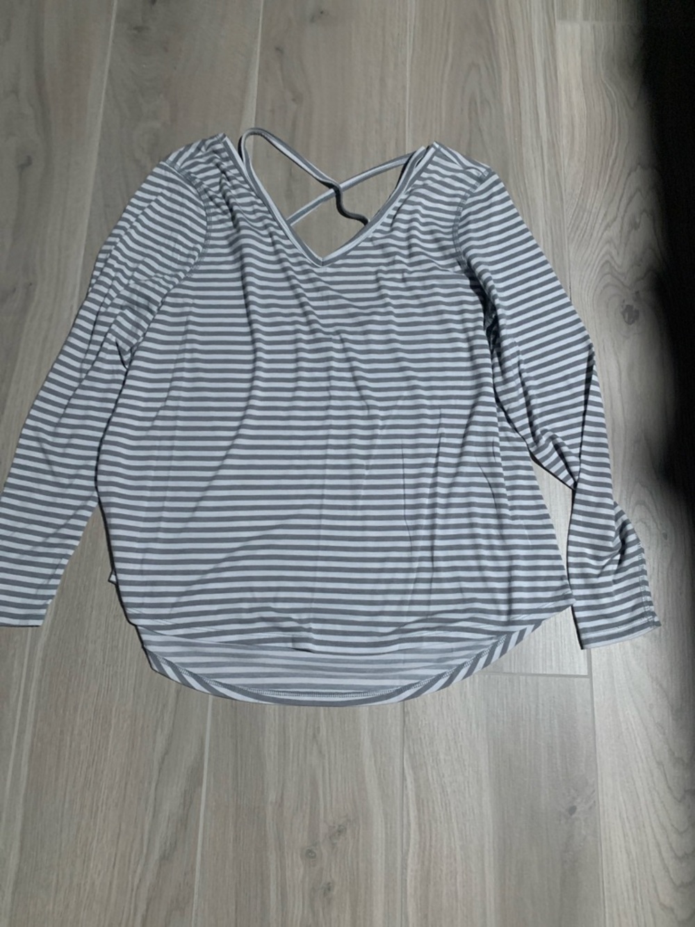 Old Navy Gray & White Striped Long-Sleeve V-Neck Top with Crisscross Back